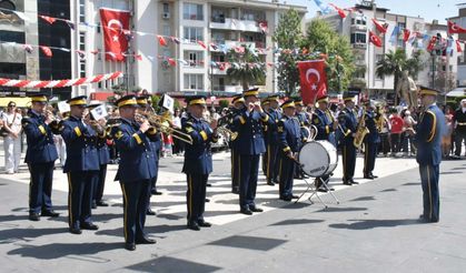 İzmir'de 23 Nisan'a özel bando konseri