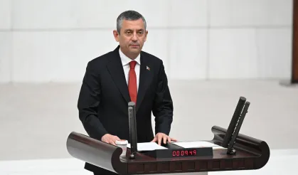 Özgür Özel iktidara yüklendi: Geldikleri gibi gidecekler!