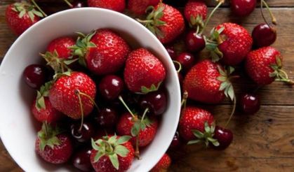 Uzmanı açıkladı: Çilek, vişne ve kiraz gibi kırmızı meyveler kalp sağlığını destekliyor!