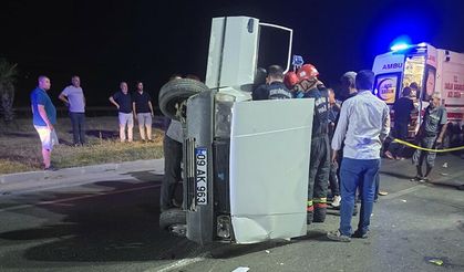 Feci kazada otomobil devrildi: 3 kişi yaralandı!