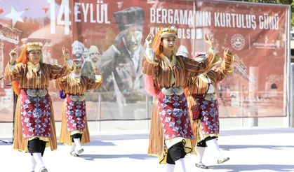 Bergama'nın kurtuluşu törenlerle kutlandı!