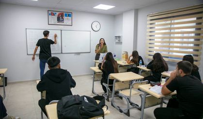 Güzelbahçe'nin 'özel okuluna' büyük ilgi