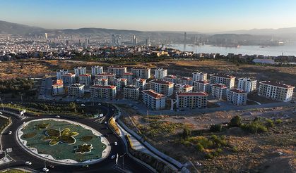 İzmir’in mahrumiyet bölgesi: Ekmek almaya dolmuşla Bayraklı’ya iniyoruz!