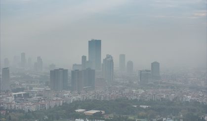 İzmir'i sis sardı!