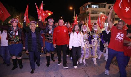 Güzelbahçe’de 102. yıl coşkusu