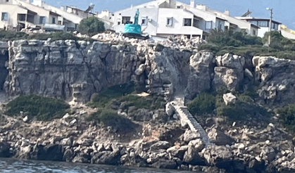 Fokların yuvasına kaçak merdiven!