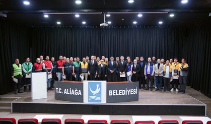 Aliağa’da orman yangınlarıyla mücadele eden personele teşekkür belgesi