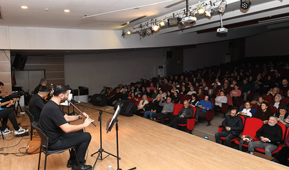 Çiğli’de Mahzuni’nin türküleri yankılandı