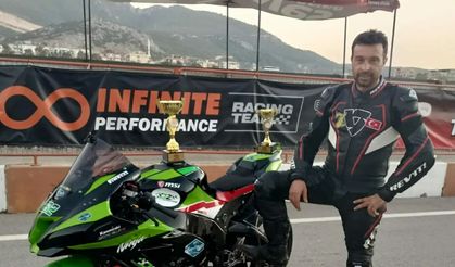 Şampiyon motosikletçi, son yolculuğuna uğurlandı