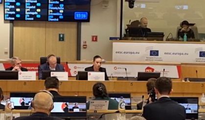 Başkan Sengel, AB kürsüsünde sol yumruğu kaldırdı: Her zor kışın ardından gelen sosyalizmdir!