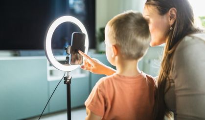 Avustralya'da yetişkinler sosyal medya yasağını destekliyor