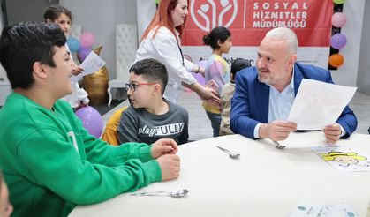 Menemen'de 'özel' karne sevinci!