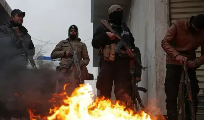 Entegrasyon genişliyor: Suriye güçleri Kamışlı'da