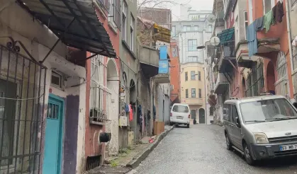Beyoğlu'nda 6 aylık bebek öldü: Anne ve bakıcı tutuklandı!