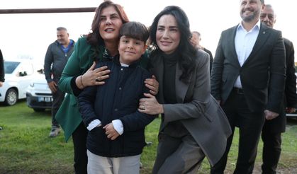 Başkan Çerçioğlu İncirliova'da kurulan iftar sofrasında vatandaşlarla bir araya geldi