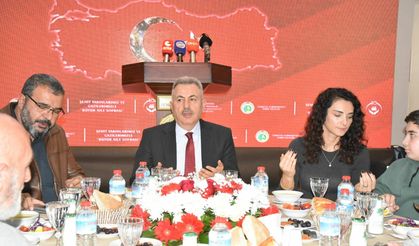 Vali Elban ilk iftarı şehit yakınları ve gazilerle yaptı