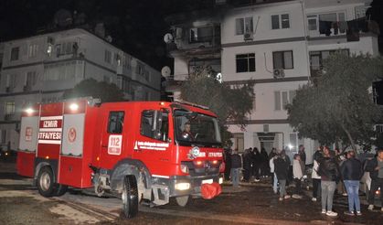 İzmir'de yangın paniği: İki dairede hasar!
