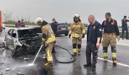 Bariyere çarpan otomobil alev aldı: 1 yaralı