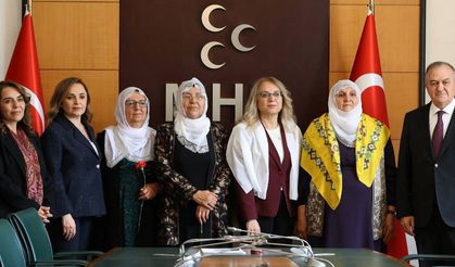 Barış Anneleri heyeti, MHP'yi ziyaret etti!