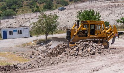 Dikili’ye tam teşekküllü sokak hayvanları kampüsü yolda