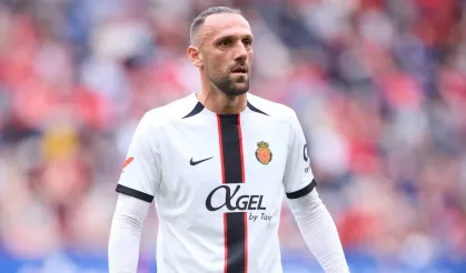 İstanbul'a geliyor... Fenerbahçe ilk transferini açıkladı!