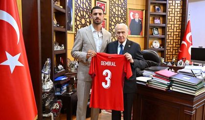 Merih Demiral'dan Devlet Bahçeli'ye ziyaret!