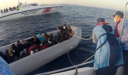 İzmir açıklarında 21 düzensiz göçmen kurtarıldı