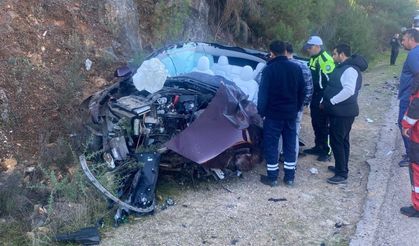 Bodrum'da iki otomobilin çarpıştığı kazada 2 yaralı!