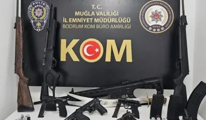 Çantalarında ruhsatsız silah ele geçirilen 4 kişi gözaltına alındı!