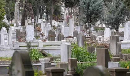 Ölmek lüks oldu: Mezar yeri fiyatları 330 bin lirayı aştı