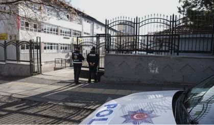 Okullara güvenlik görevlisi uygulamasında ilk adım