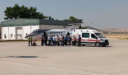 Bıçaklı saldırıya uğrayan Milletvekili Melih Meriç İstanbul'a getirildi