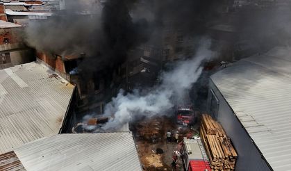 Sünger deposunda yangın: Kontrol altına alındı!