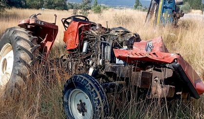 Çarpmanın etkisiyle yol kenarına savruldu... Feci kazada can verdi!