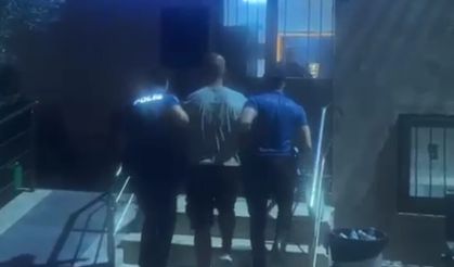 İzmir'de 'Kardeşi kasten öldürme' suçundan aranan firari yakalandı!