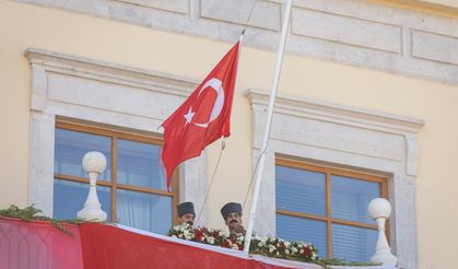 İzmir'de Zafer Yürüyüşü!