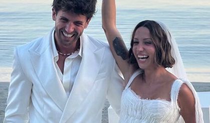 Zeynep Bastık ile Serkay Tütüncü Çeşme'de evlendi