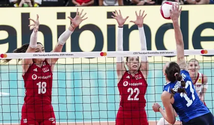 Sultanlar Azerbaycan'ı set vermeden geçti: Çeyrek finaldeyiz!