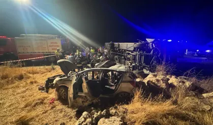 Katliam gibi kaza: 7 ölü, çok sayıda yaralı!