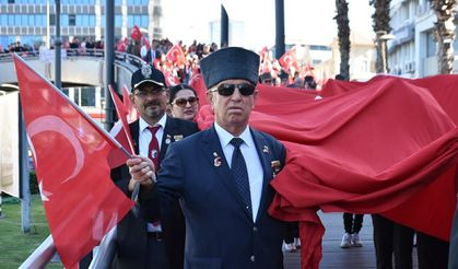 İzmir'de Gaziler Günü yürüyüşü!