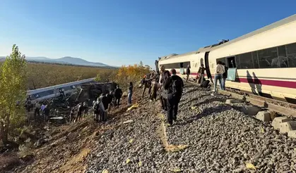 İspanya’da tren faciası: En az 39 kişi hayatını kaybetti