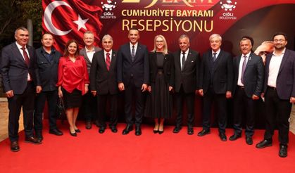 Çiğli’de Cumhuriyet’in 103. yılı coşkuyla kutlandı