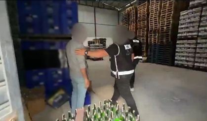 İzmir’de 23 bin 40 şişe sahte içki ele geçirildi