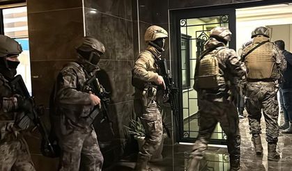 FETÖ’nün hücre evlerine baskın: Milyonluk döviz ele geçirildi!