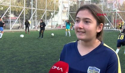 İzmir'in kadın takımı parasızlıktan deplasmana gidemiyor!