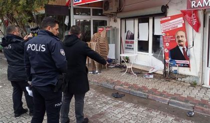 CHP Menemen seçim bürosuna saldırı
