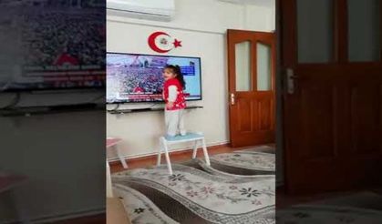 Erdoğan'dan minik hayranına İzmir mitingi davet