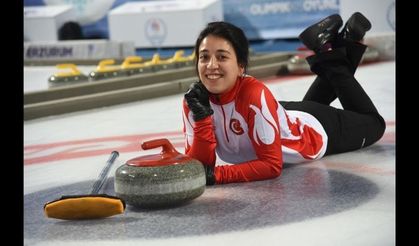 'Süpürge' diye tanınan curlingle hayatı değişti
