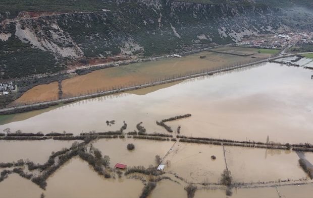 Muğla'da tarım arazileri sular altında!