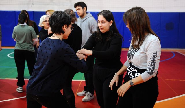 Karşıyaka'da aikido etkinliğine büyük katılım!